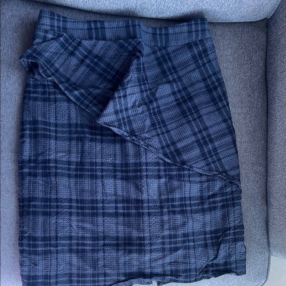 Banana Republic Blue Knee-Length Wrap Skirt